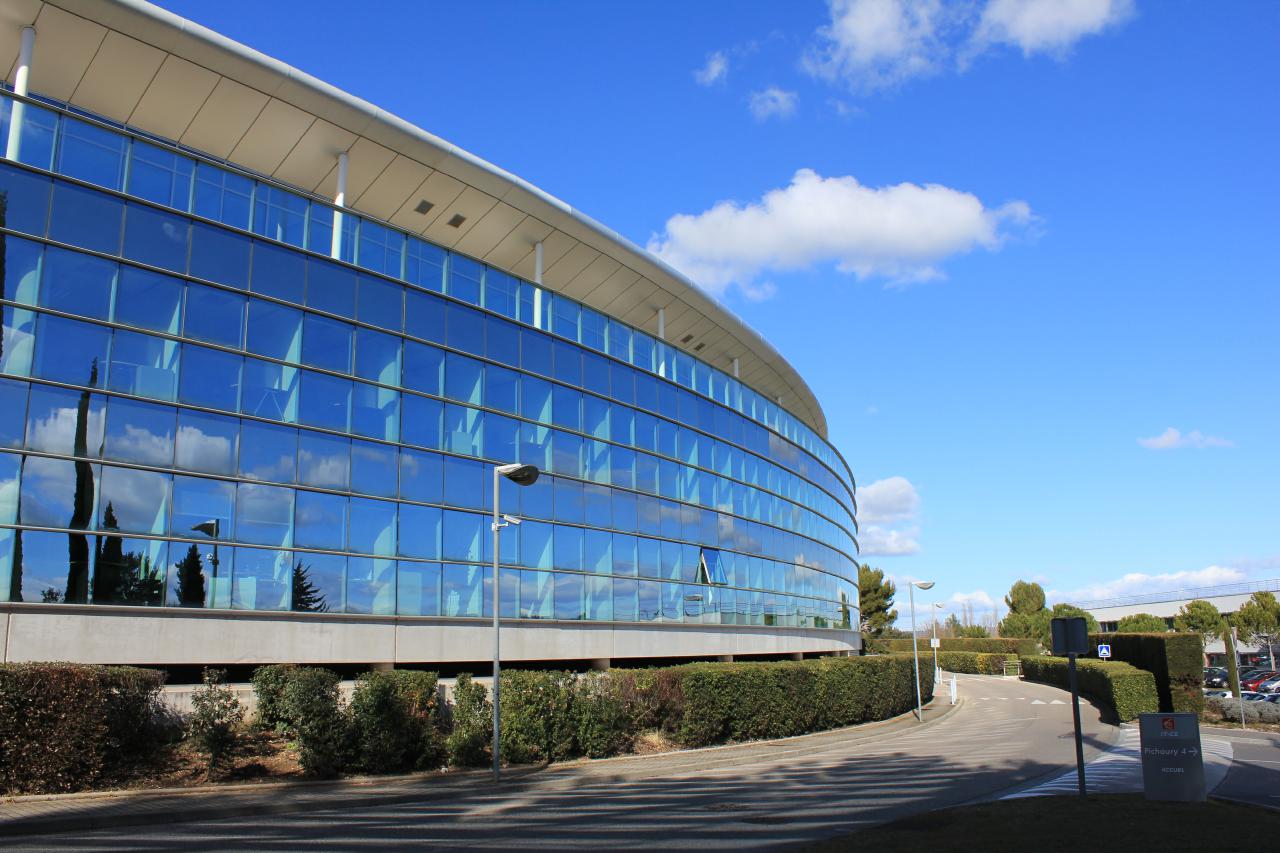 Bureau Aix-en-Provence 4612m² Location bureau Aix-en-Provence Bouches-du-Rhône OLBUR2309067 1